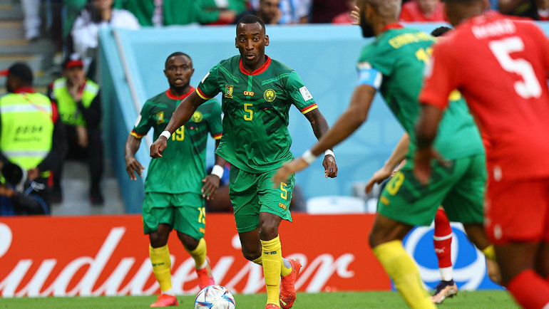    Гаэль Ондуа (в центре).