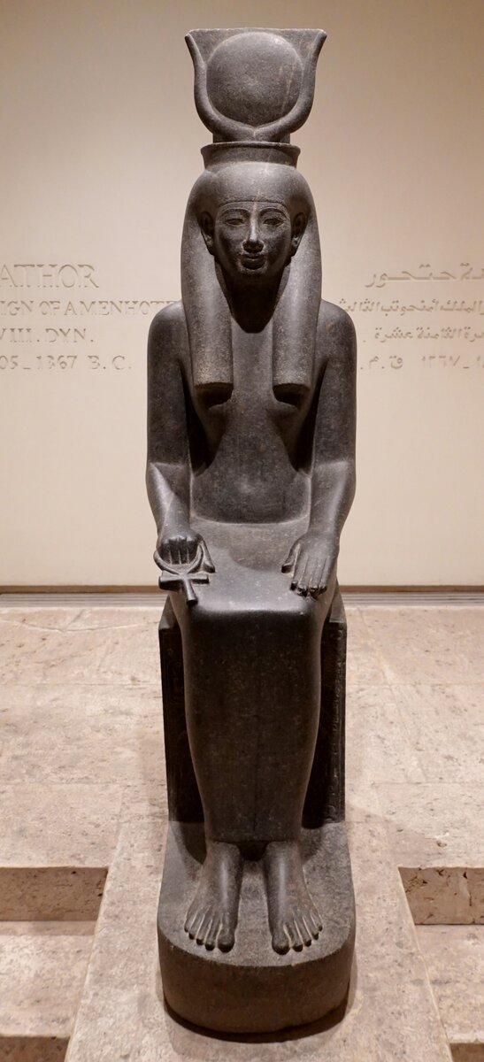 Статуя Хатхор. 14 в. до н.э. Луксорский музей.7
