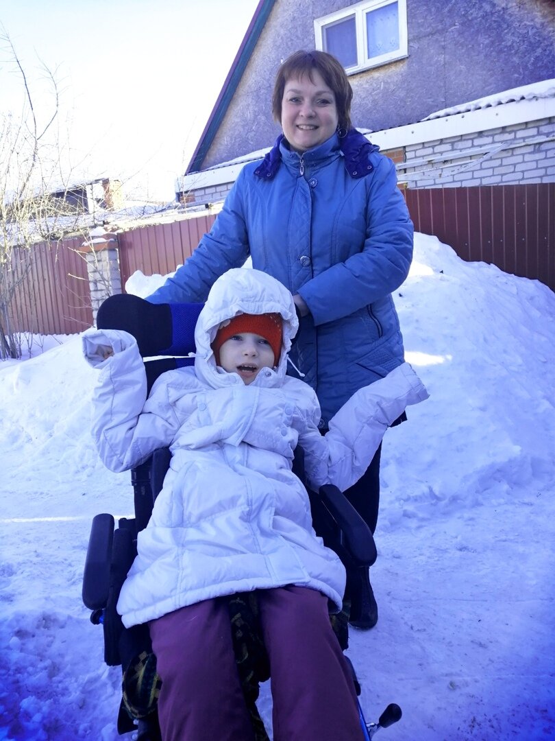 Ангелина с мамой Олесей 