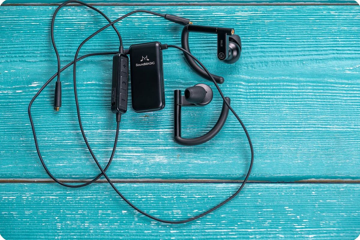 Внутриканальные спортивные наушники Soundmagic ST80