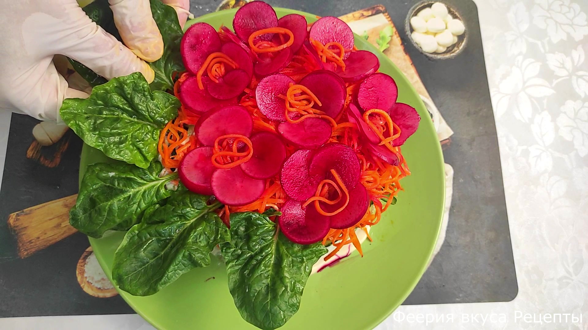 Салат Фиалка с копченой курицей и корейской морковью, огурцом | Евгения  Темникова | Феерия вкуса Рецепты | Дзен