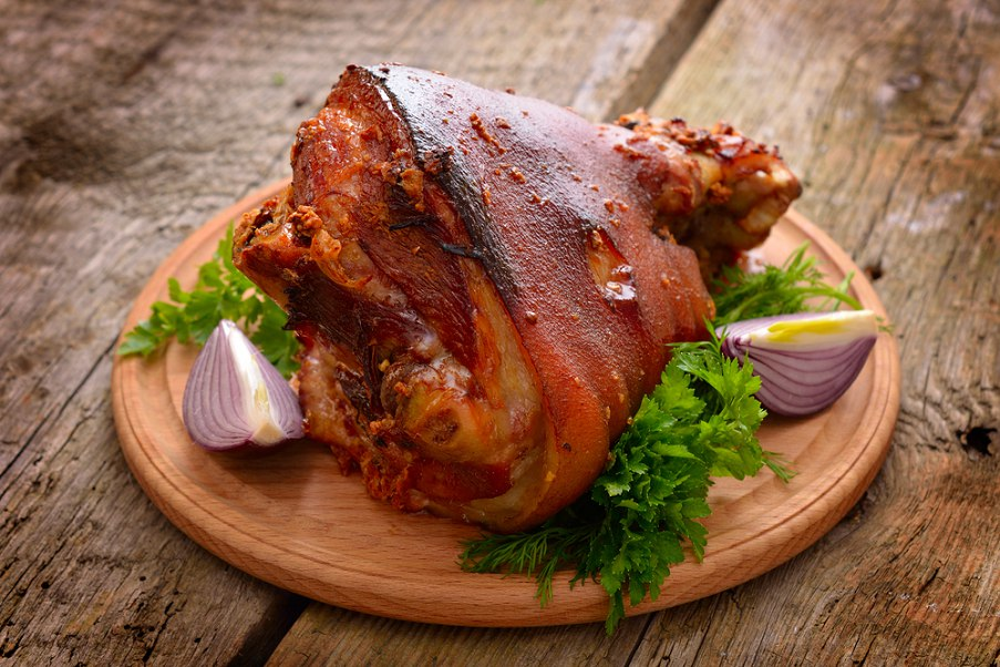 Как приготовить свиные ножки – 10 лучших рецептов (с фото)