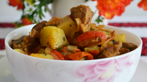 Тушеная картошка с тушенкой и овощами – пошаговый рецепт с фото