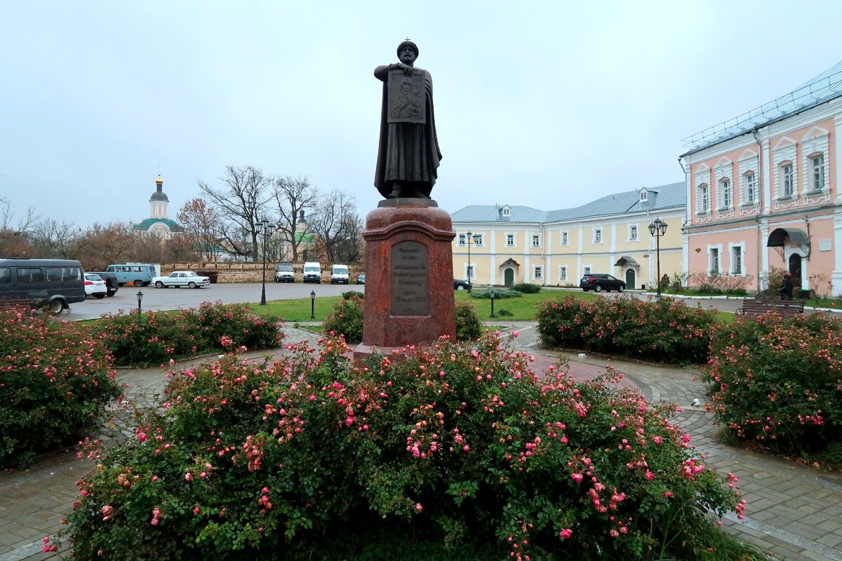Владимир мономах смоленск улица соборный двор фото