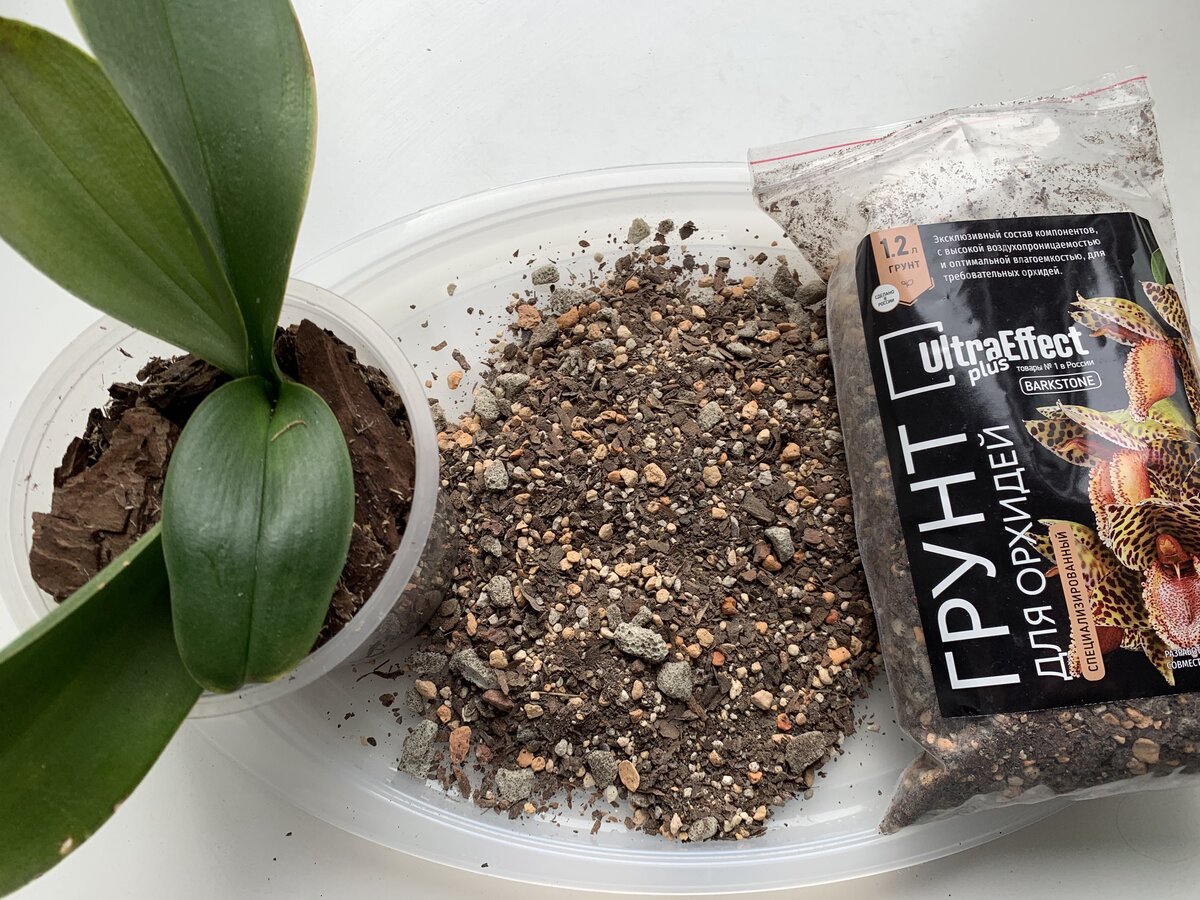 Состав: лава, цеолит, пеностекло и что-то еще