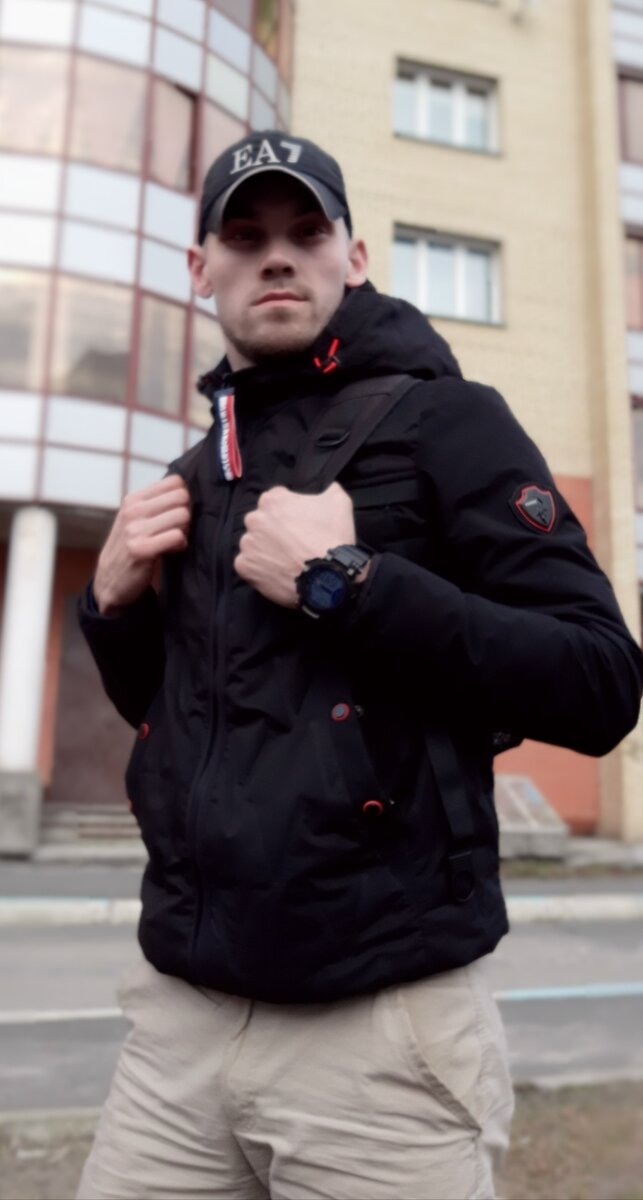 Мне 32 года, я из города Архангельска