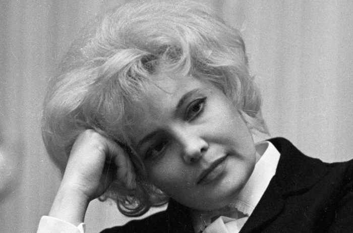 Как сейчас живет 87-летняя великая актриса Татьяна Доронина, которую уволили из МХАТа. Не так давно она прервала молчание1