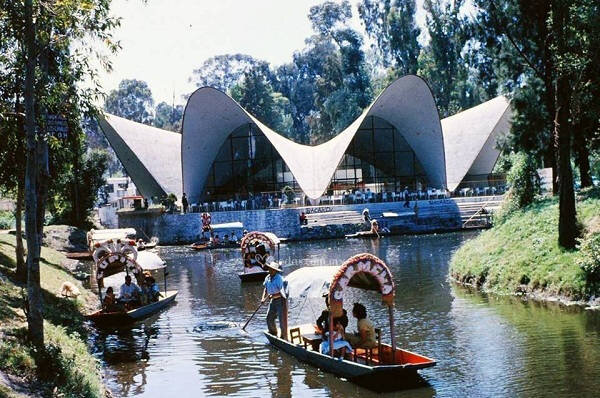 "Los Manantiales" в пригороде Мехико