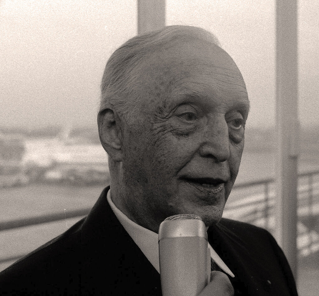 Эмиль Девуатин (1892-1979) - французский авиаконструктор и предприниматель