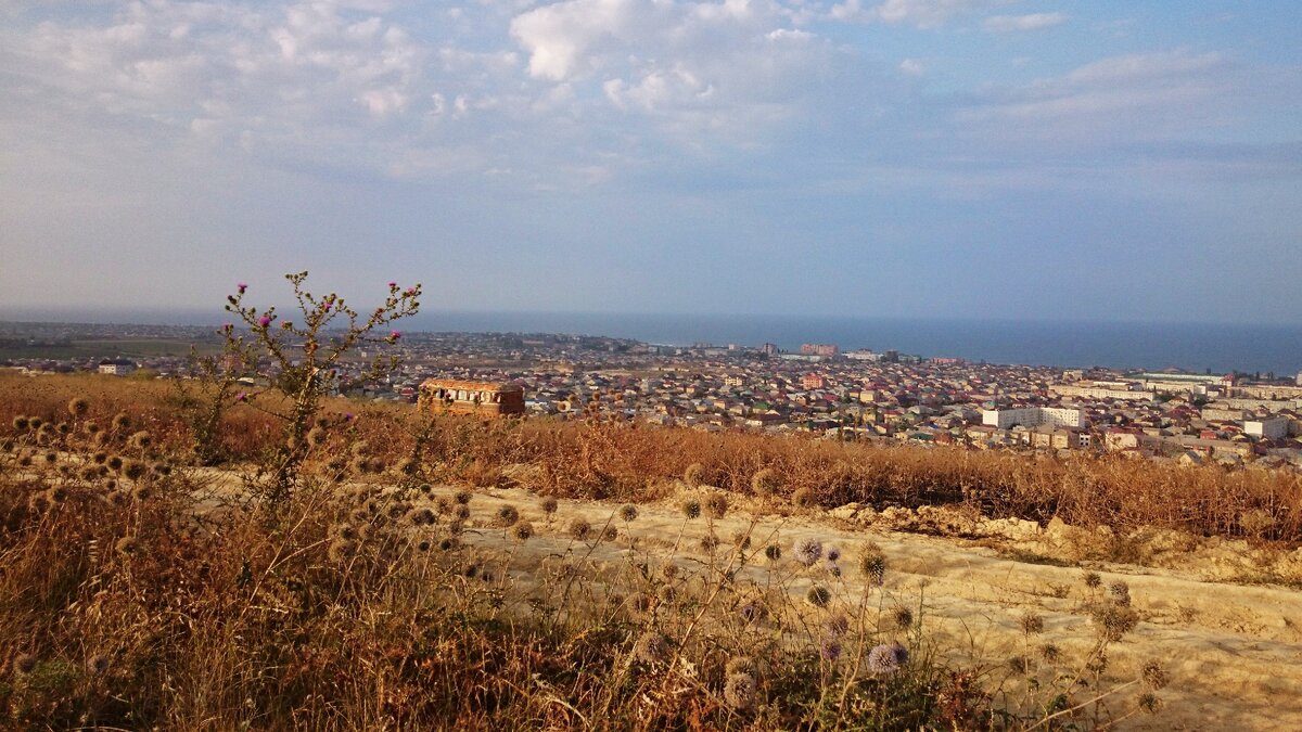 Вид с горы. Фото автора. Эта одна из самых любимых фотографий.