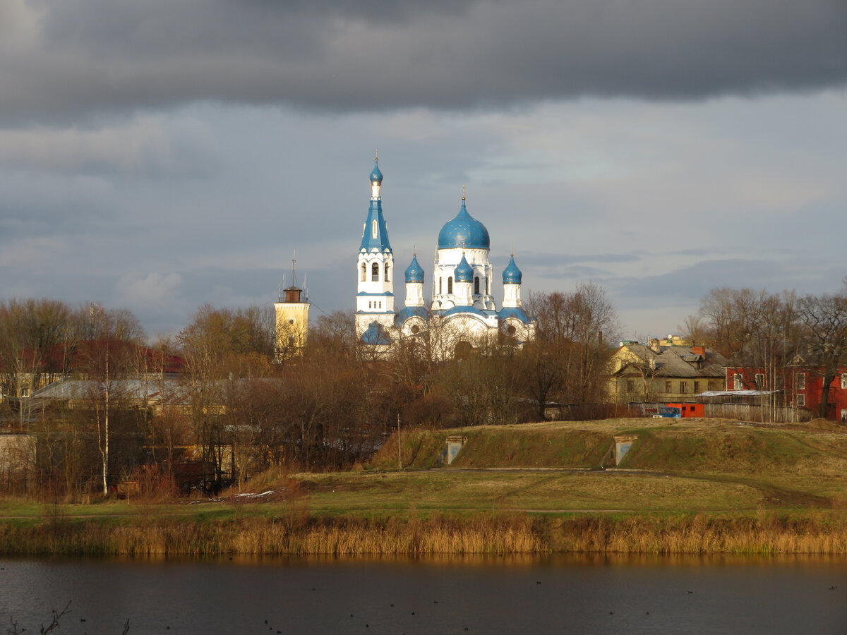 Покровский собор Гатчина осень