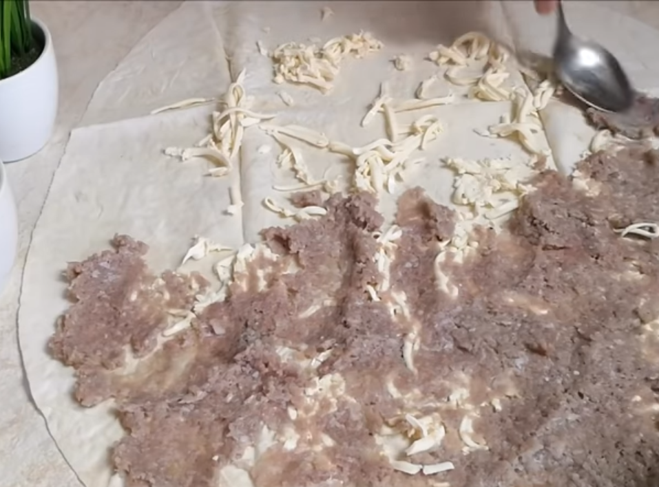 Скриншот с видео https://www.youtube.com/watch?v=8hWAAZ6CkNg 