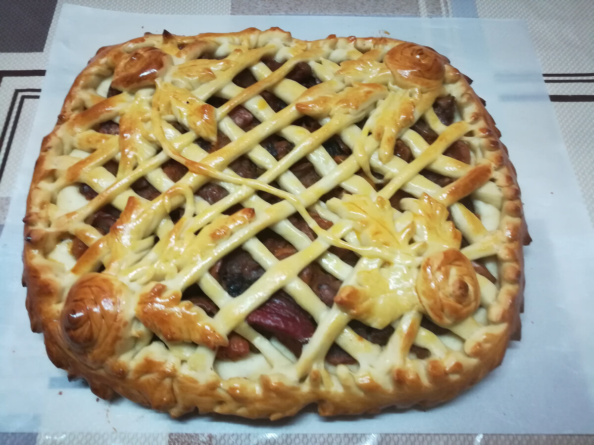 Восточный пирог с сухофруктами: рецепт ароматной выпечки от Гульжаннат Нурушевой