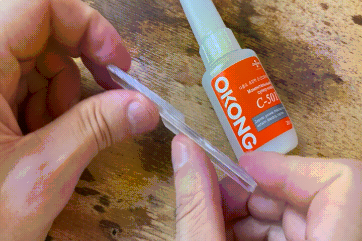 Проверка клея на прочность.