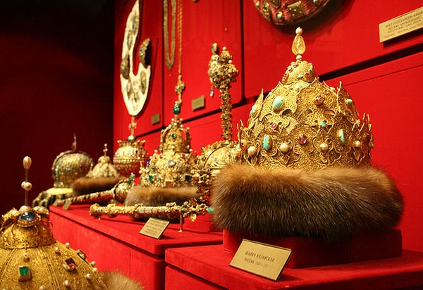 Регалии русских царей  в Оружейной палате.