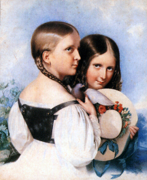 Юлия Марк (справа) с сестрой Вильгельминой 