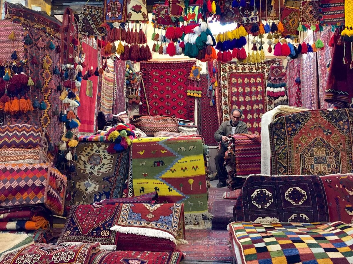 https://travel-dom.ru/wp-content/uploads/2019/08/Bazaar.jpg