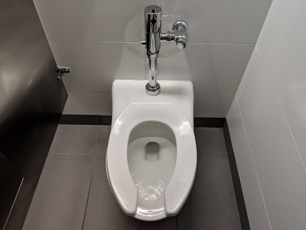«Стикерпак скибиди туалет вид сзади,…» — создано в Шедевруме