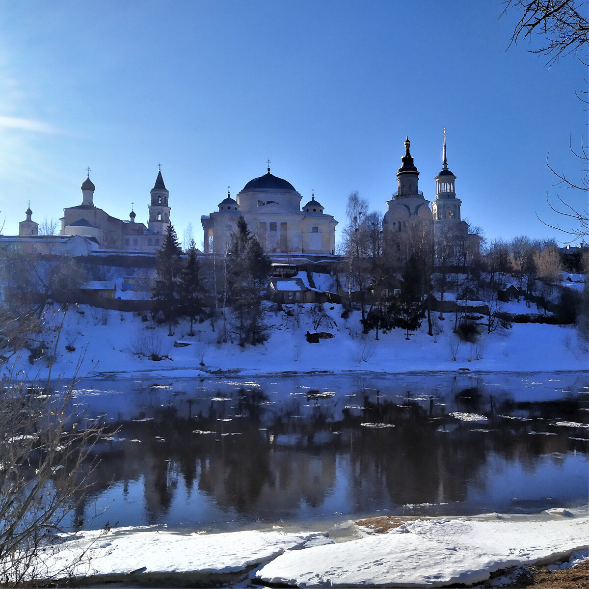 Ледоход в родном Торжке. Фото автора