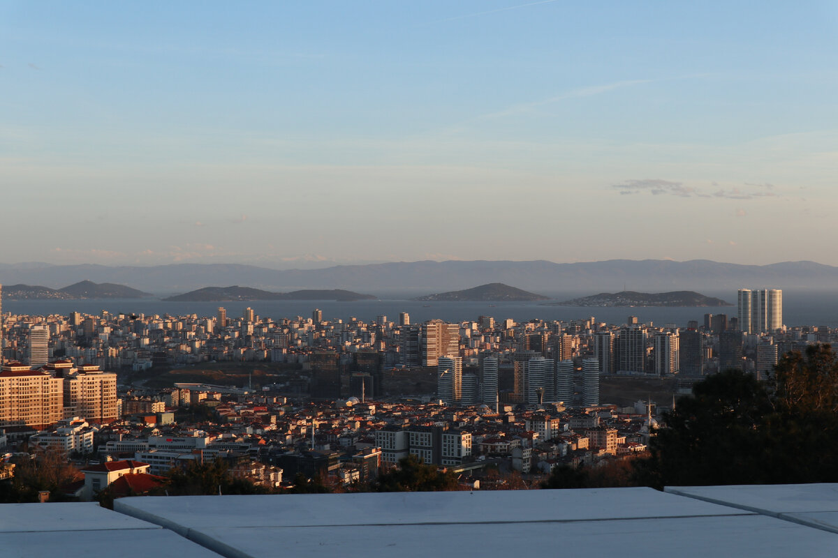 Стамбул урбанистический. Как азиатский хаотичный мегаполис стал уютным благоустроенным городом