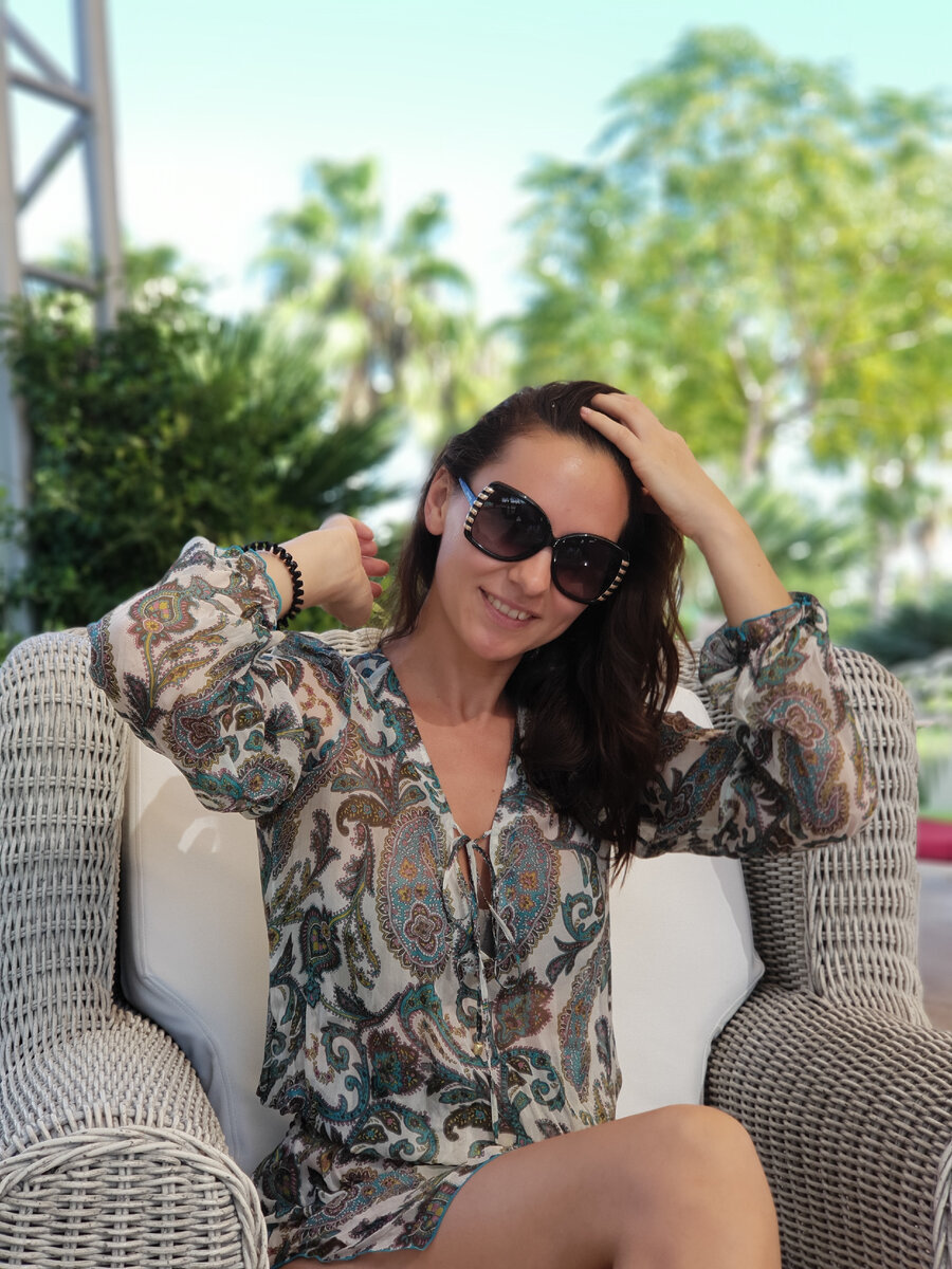 Привет! Меня зовут  Екатерина, рада приветствовать вас на канале:). Здесь вы обязательно найдете интересные статьи на тему моды, стиля и трендов, которые можно носить  в обычной жизни. Подписывайтесь!