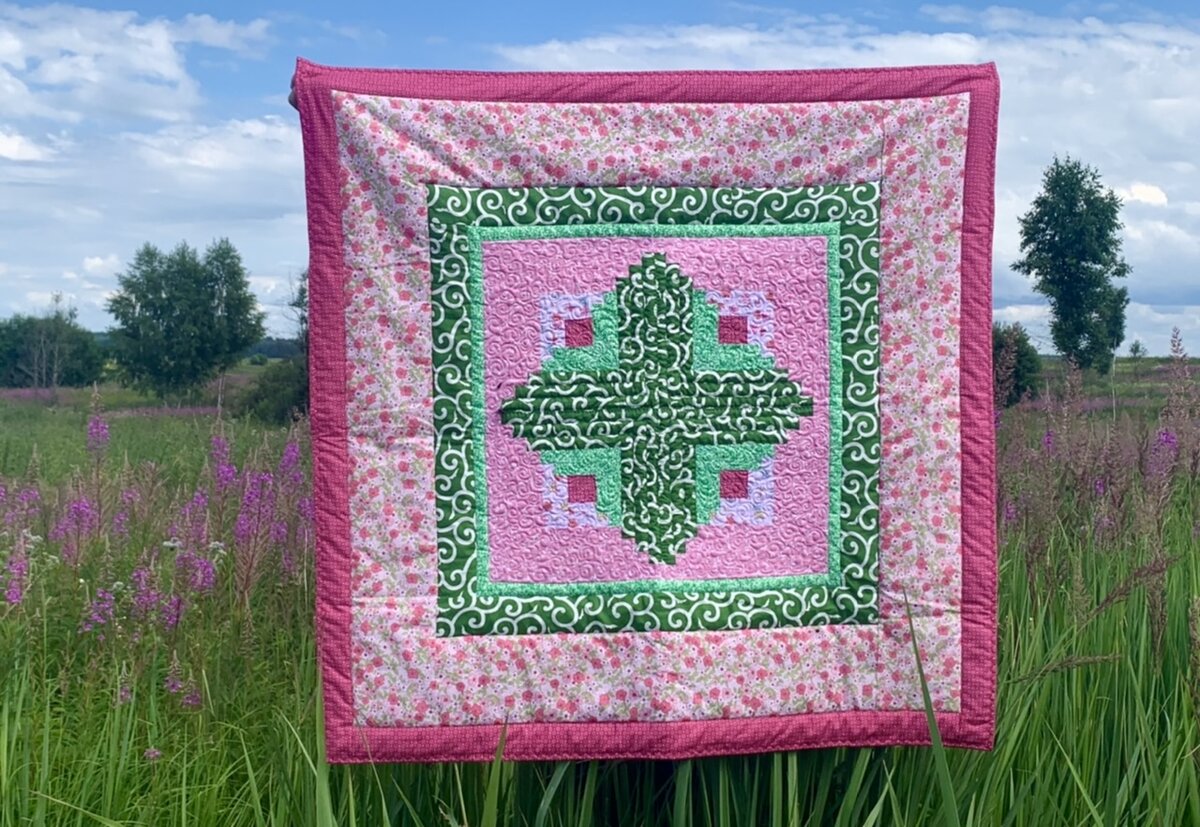 Цветёт Иван-чай.