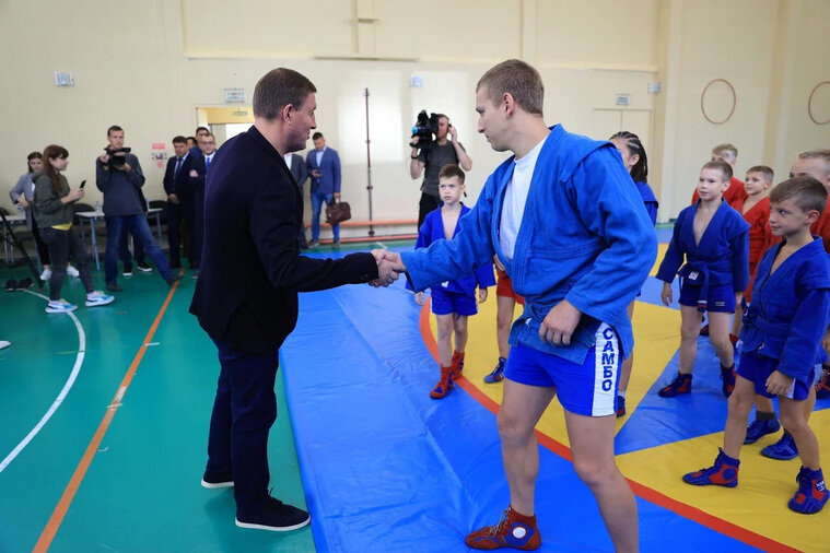    Андрей Турчак поприветствовал юных спортсменов