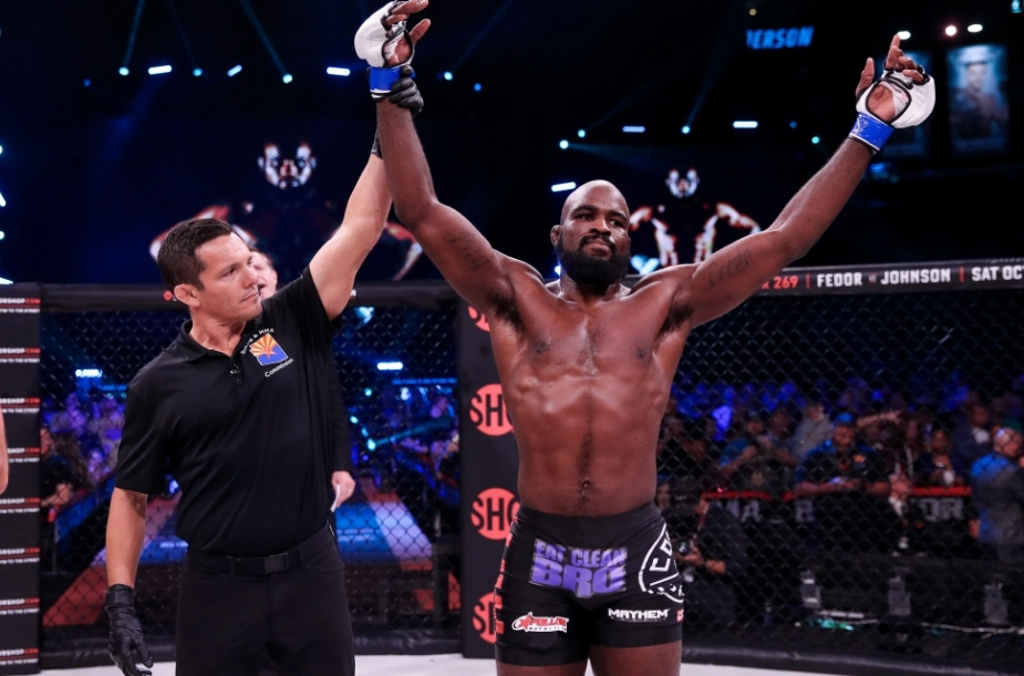 Корри Андерсон - очень опасный соперник, ведь в недавнем прошлом он победил сразу двух бойцов, становившихся чемпионами UFC – Яна Блаховича и Гловера Тейшейру