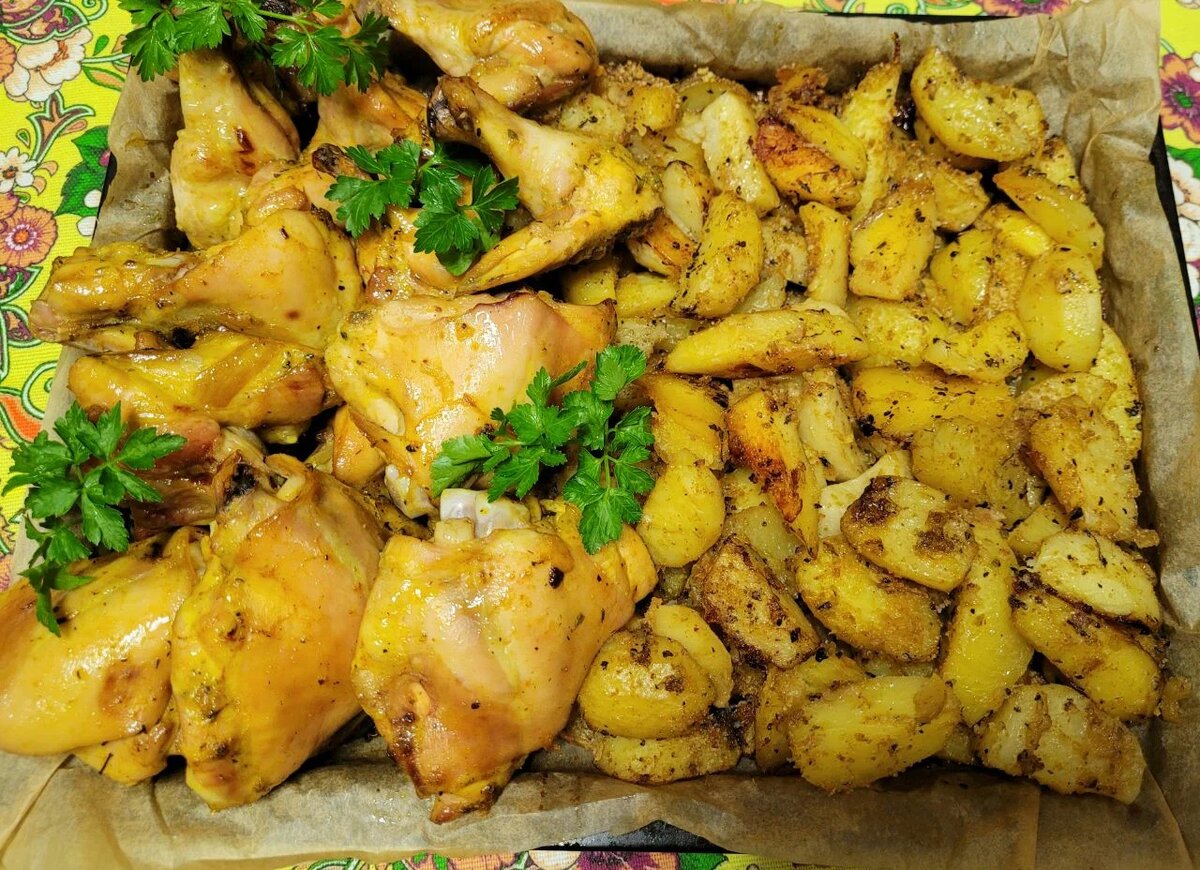 Надежда Искусница ""Все и сразу" - курица с картофелем по-деревенски."