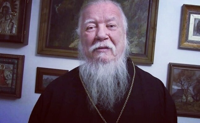 Димитрий Смирнов (07.03.1951 — 21.10.2020 гг.) — протоиерей, церковный и общественный деятель, проповедник, миссионер.