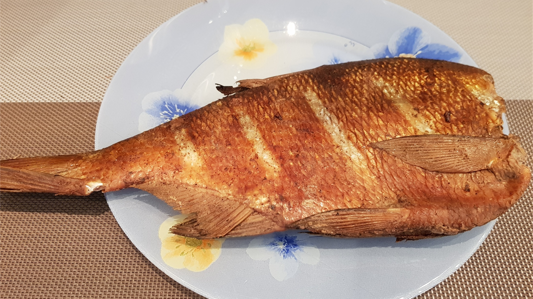 Лещ горячего копчения