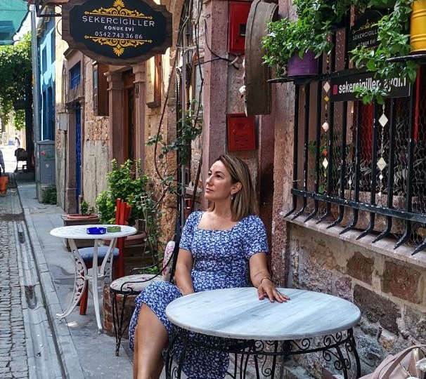 Город тысячи дверей и оливкового масла на западе Турции