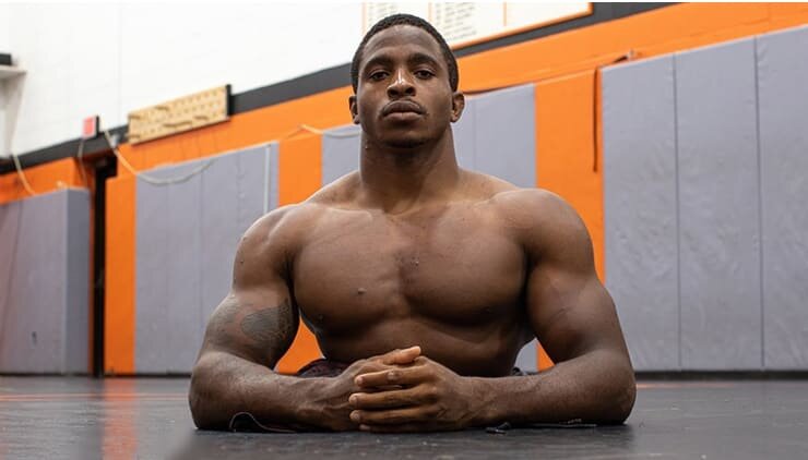 Зион Кларк. Источник Яндекс картинки.