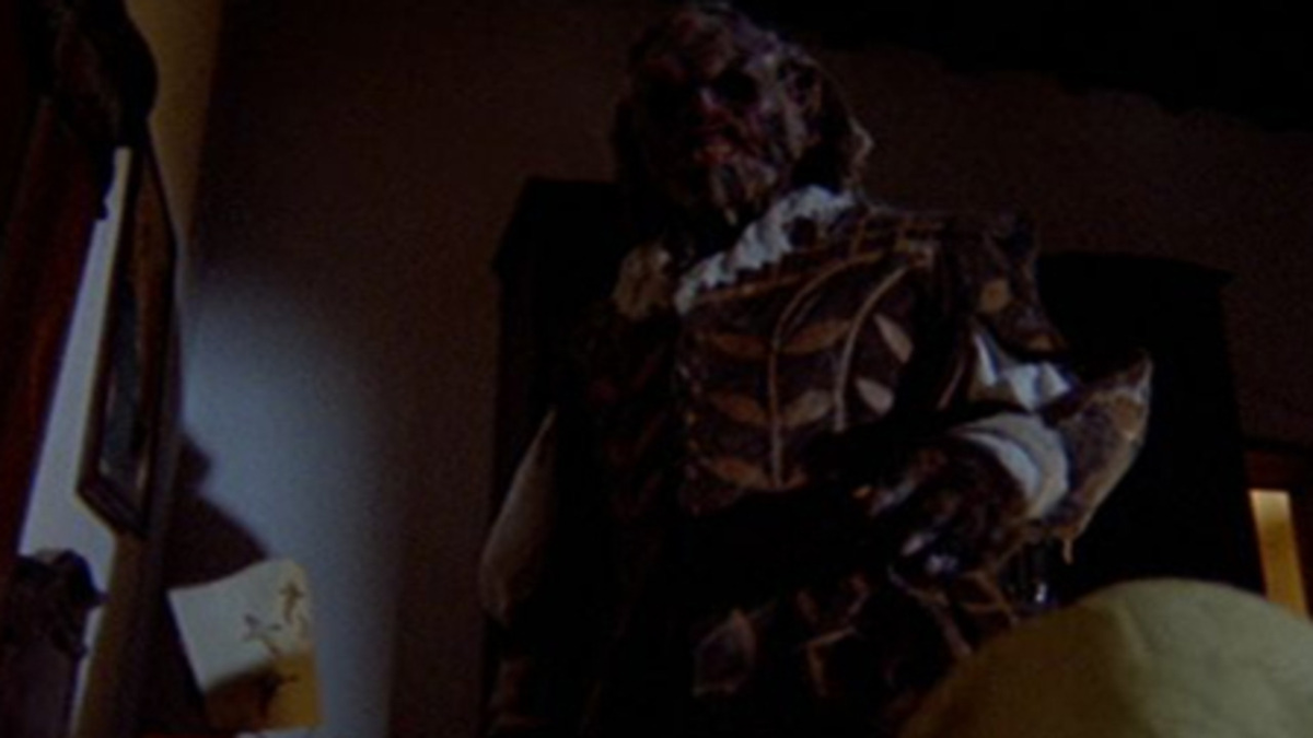 Они интересно могли монстра еще нелепей нарядить?