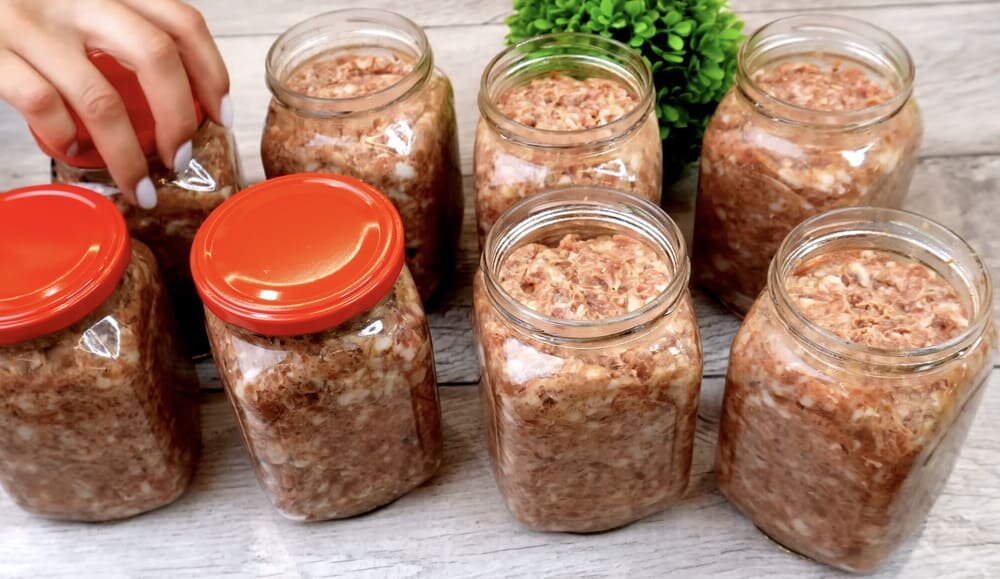 Из-за отсутствия автоклава многие любители вкусного паштета отказывают себе в удовольствии полакомиться такой домашней вкуснотищей. И делают они это напрасно.-4