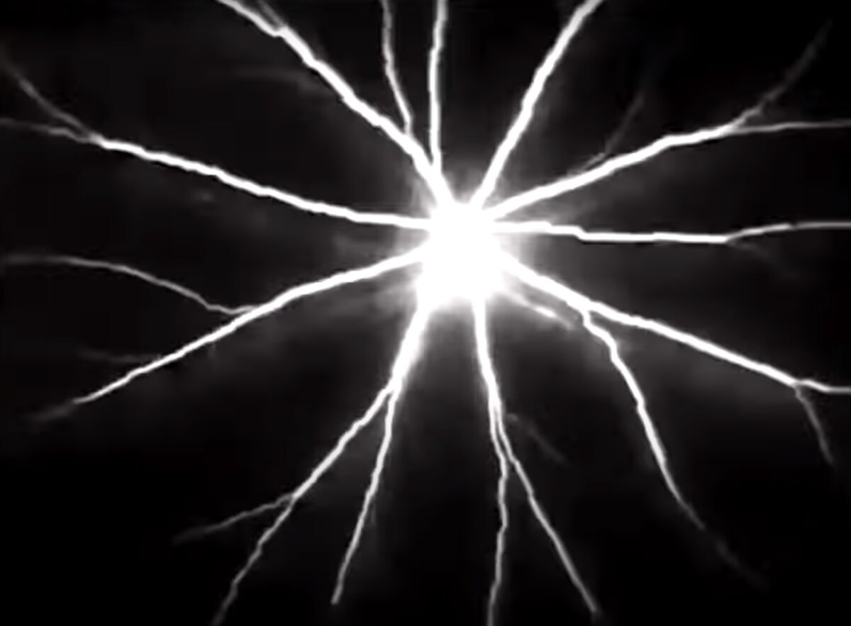 Фото электрического разряда в жидкости