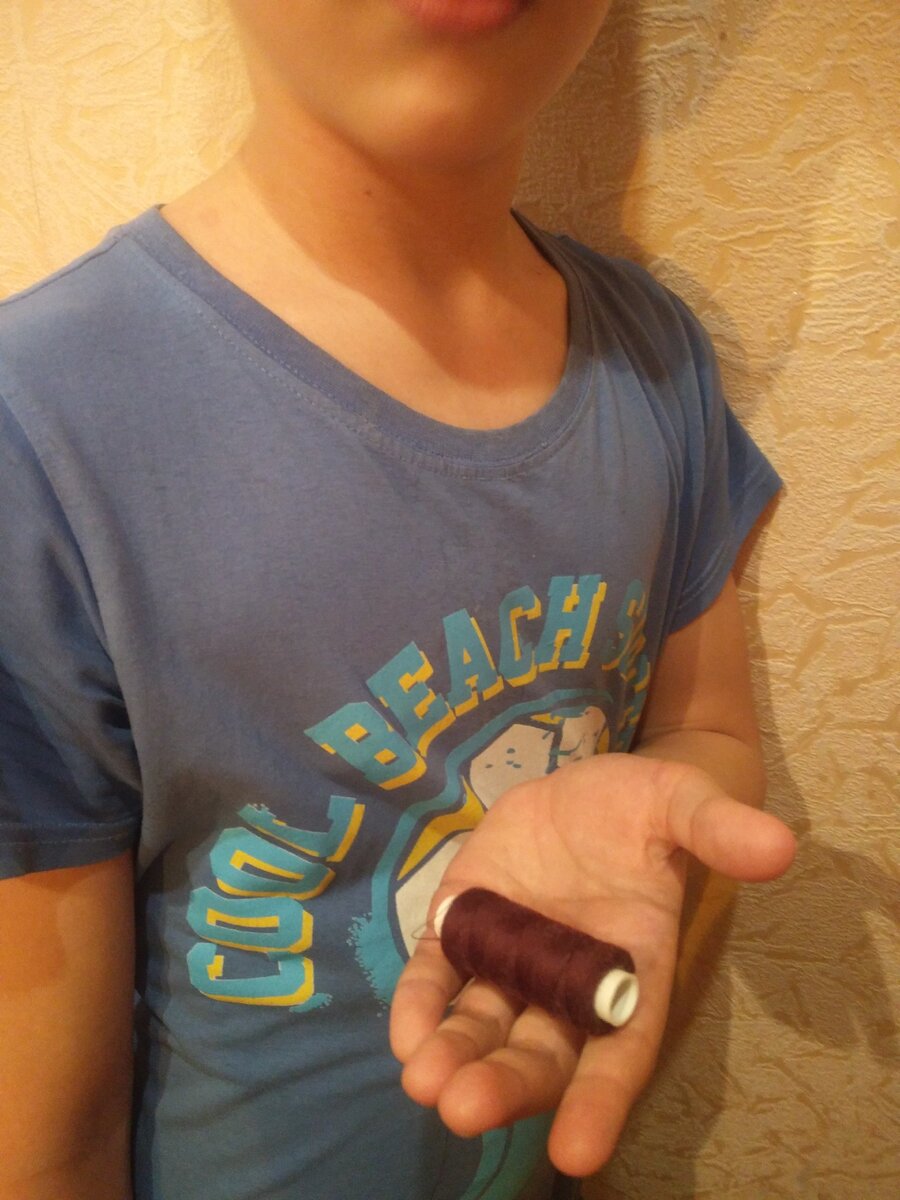 человек и нитки