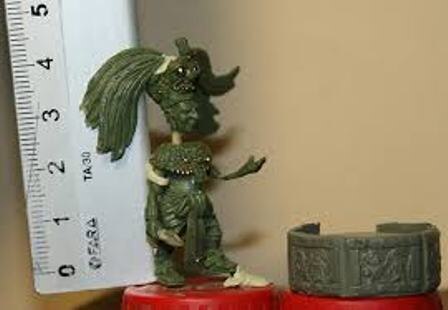 Статуэтка жреца. Иллюстрация взята из сети "Интернет".