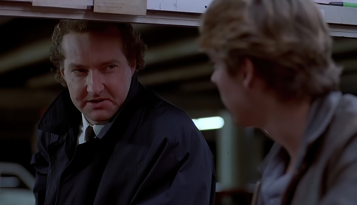 В «Ничьей земле» одну из немногих своих «серьёзных» ролей сыграл комик Рэнди Куэйд.