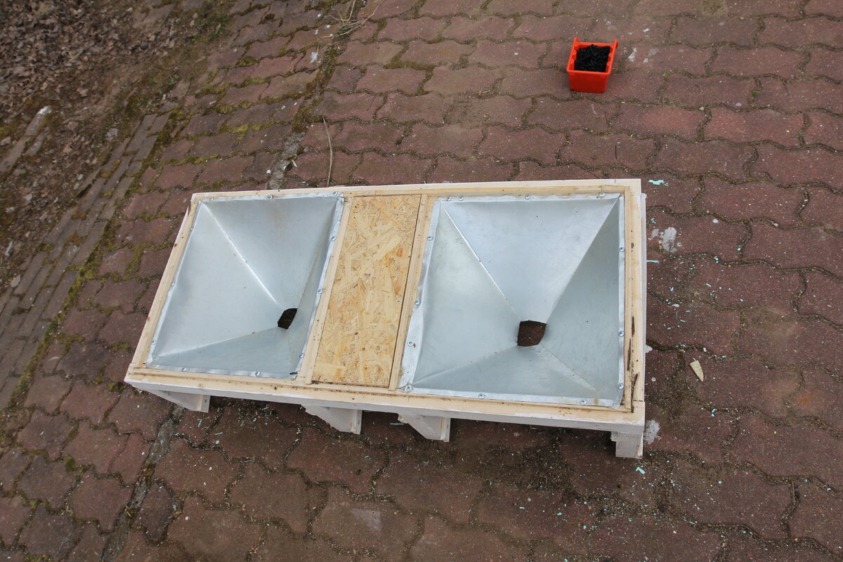 Пирамидальное дно лежака Лазутина