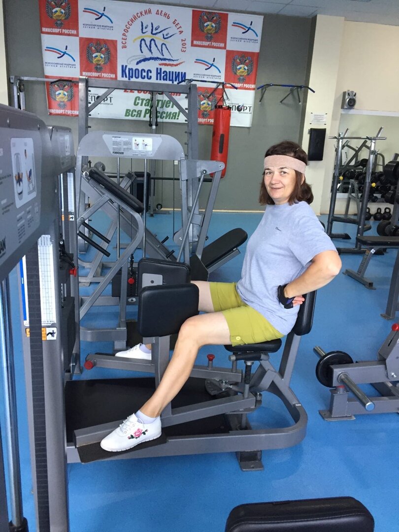 на тренажераж в физкультурно-оздоровительном комплексе
