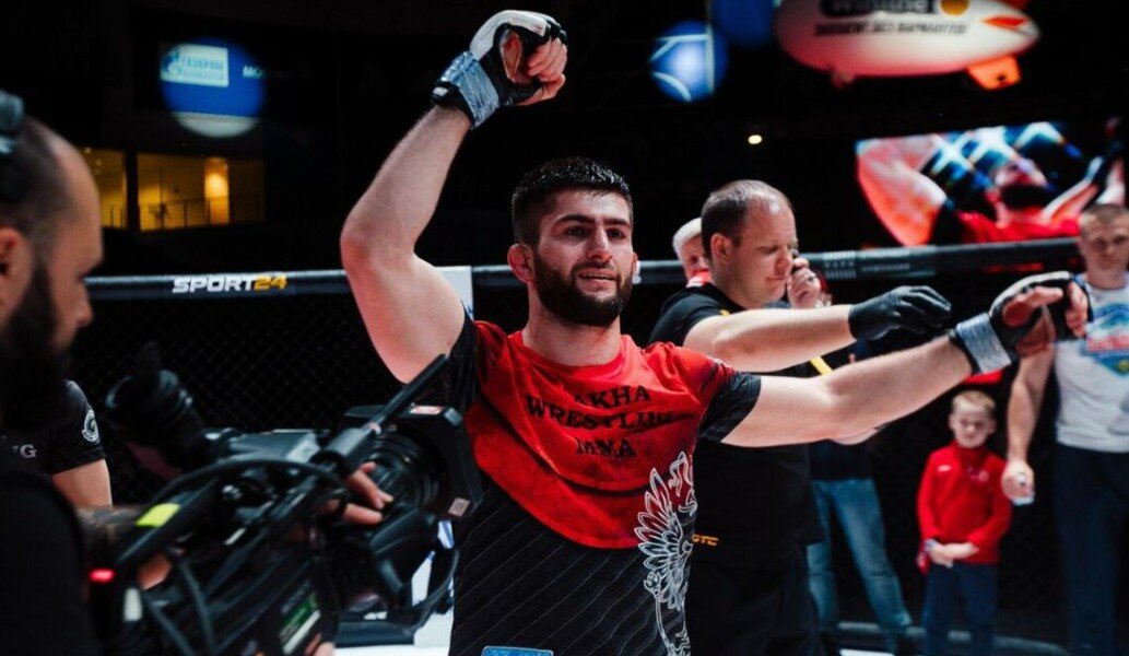 На бой за звание чемпиона EFC в лёгком весе выйдет якутянин Узаир Абдураков. Фото: ysia.ru