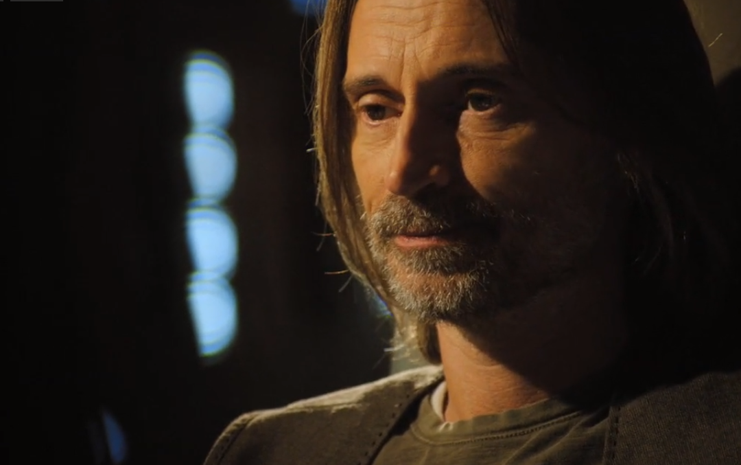 обработанный скриншот из сериала Звезные врата: Вселенная