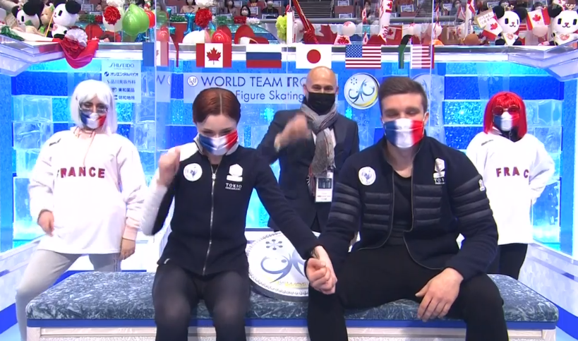 скриншот с трансляции первого канала