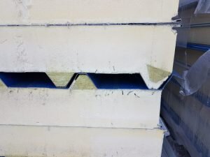 Панели МеталлПрофиль с нарушением технологии сборки