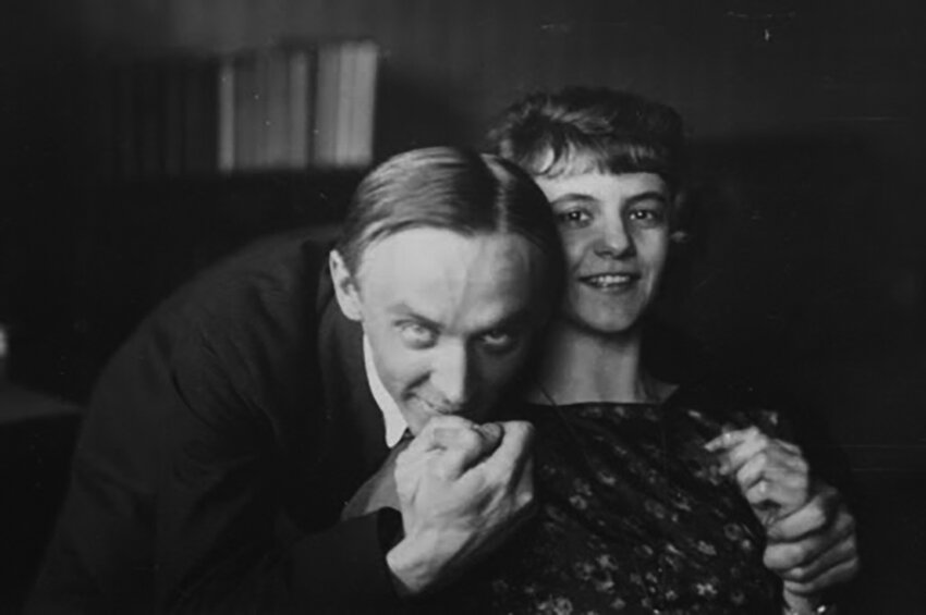 Писатель и Ханни