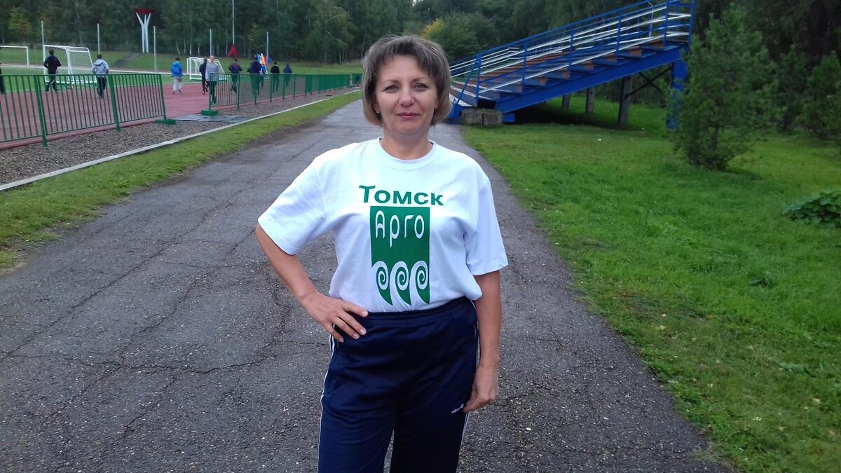 Утренняя пробежка на стадионе "Буревестник", г. Томск