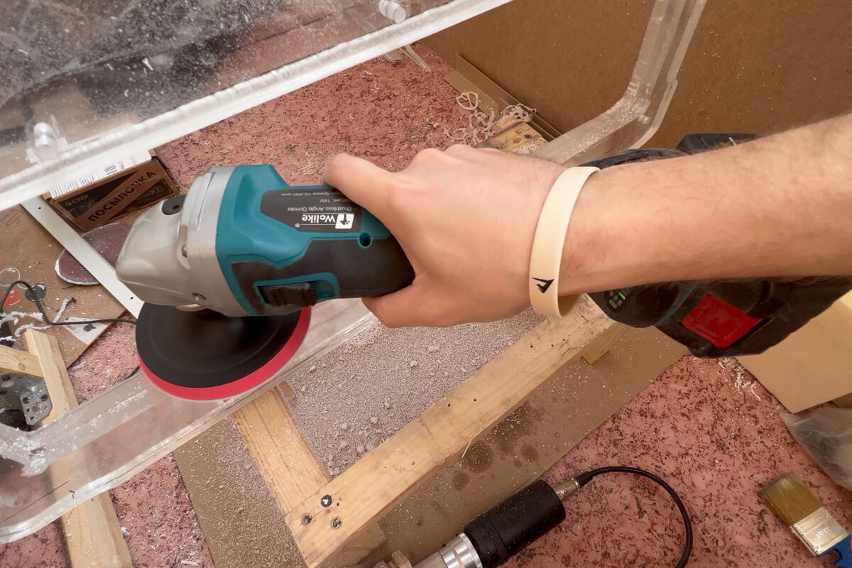 Шлифовка при помощи УШМ.