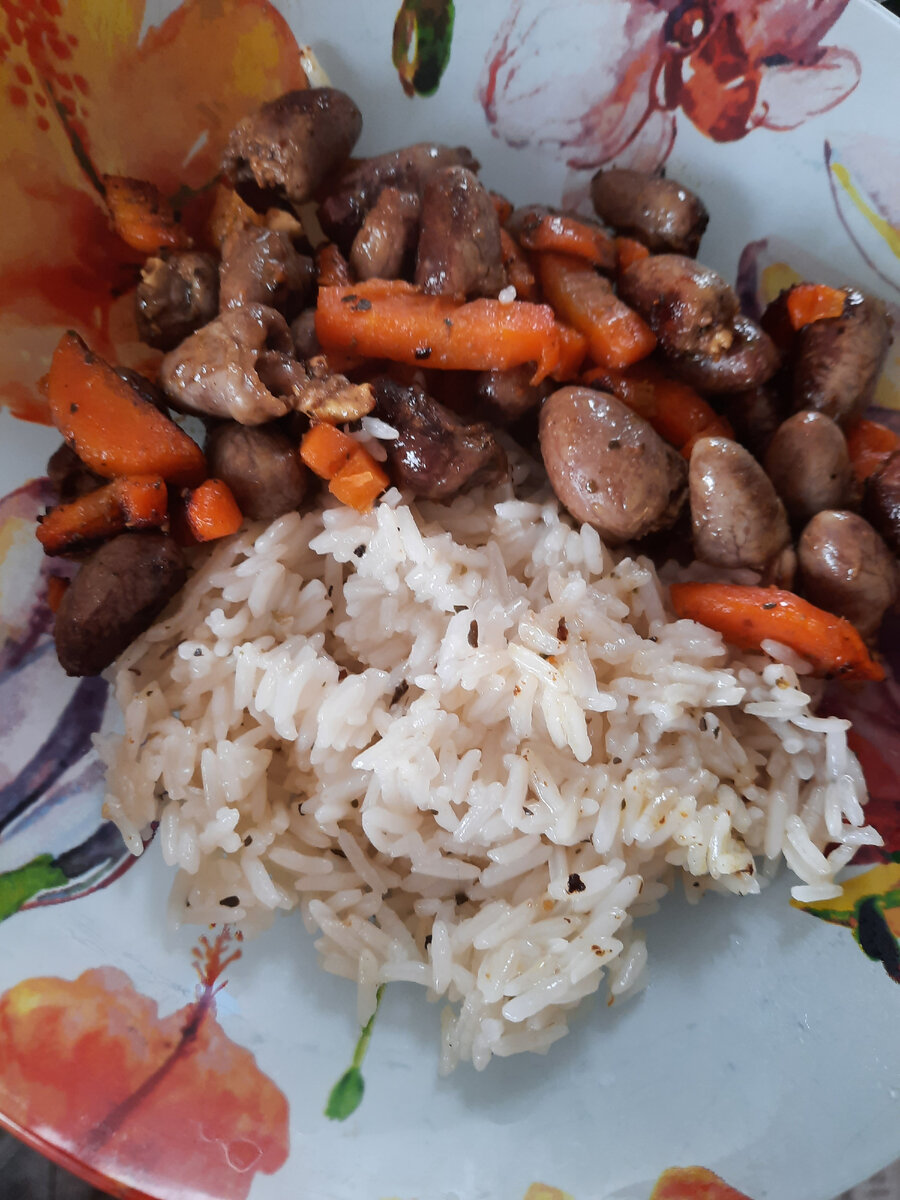 Плов с куриными сердечками