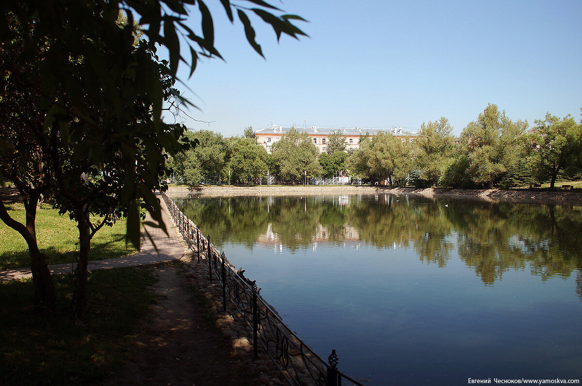 Хим пруд в перово. Перово пруд. Перово пруд. Перовский пруд. Купавенский пруд перово.